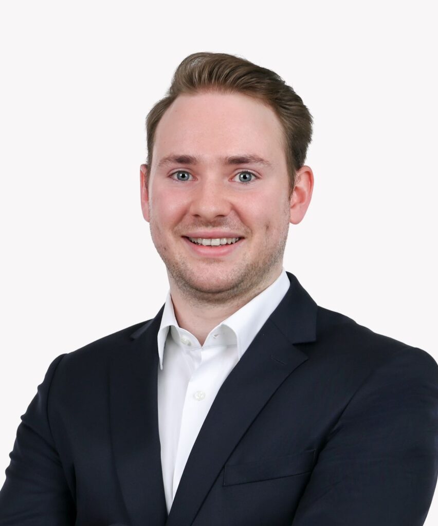 portrait-of-a-young-business-man